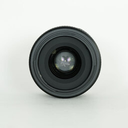 Nikon AF-S DX NIKKOR 35mm f/1.8G Nikon AF-S DX NIKKOR 35mm f/1.8G