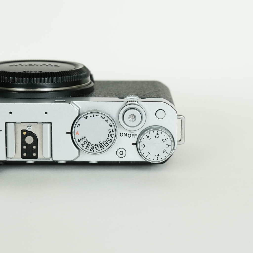 FUJIFILM X-E4 FUJIFILM X-E4