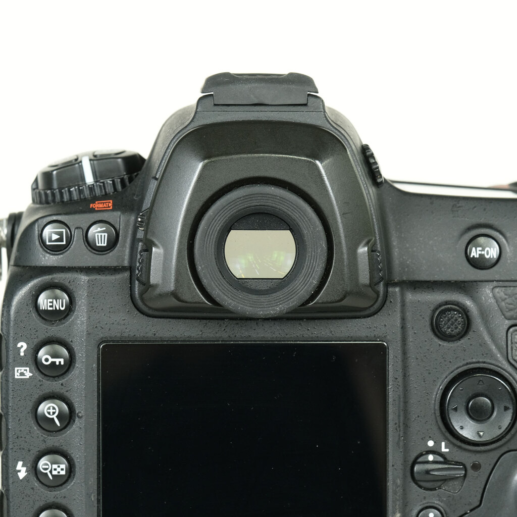 Nikon D5
