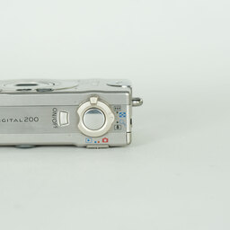 Canon IXY DIGITAL 200