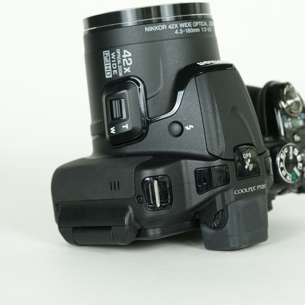Nikon ニコン COOLPIX P520 コンパクトデジタルカメラ 260213SK090050