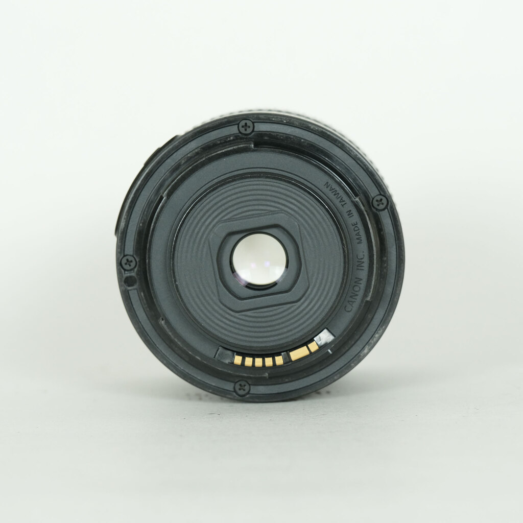 Canon EF-S18-55mm F4-5.6 IS STM