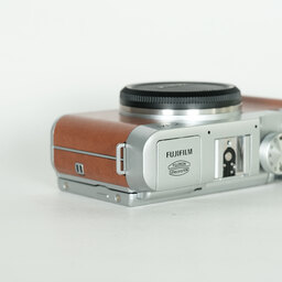 FUJIFILM X-M1 ボディ ブラウン