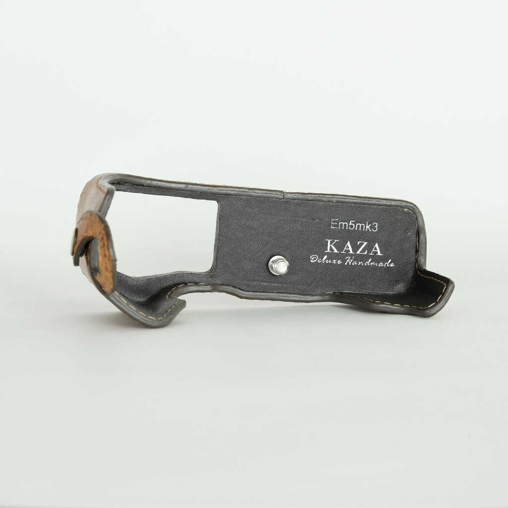 OLYMPUS OM-D E-M5 Mark III