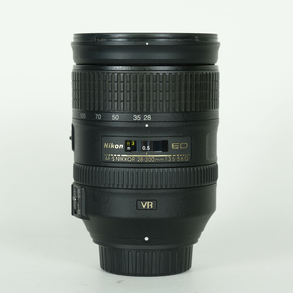 AF-S NIKKOR 28-300mm f/3.5-5.6G ED VR 中古価格比較 - 価格.com
