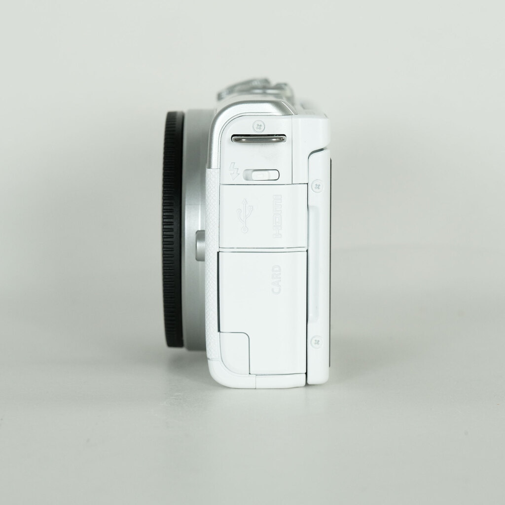 Canon EOS M200 ボディ ホワイト