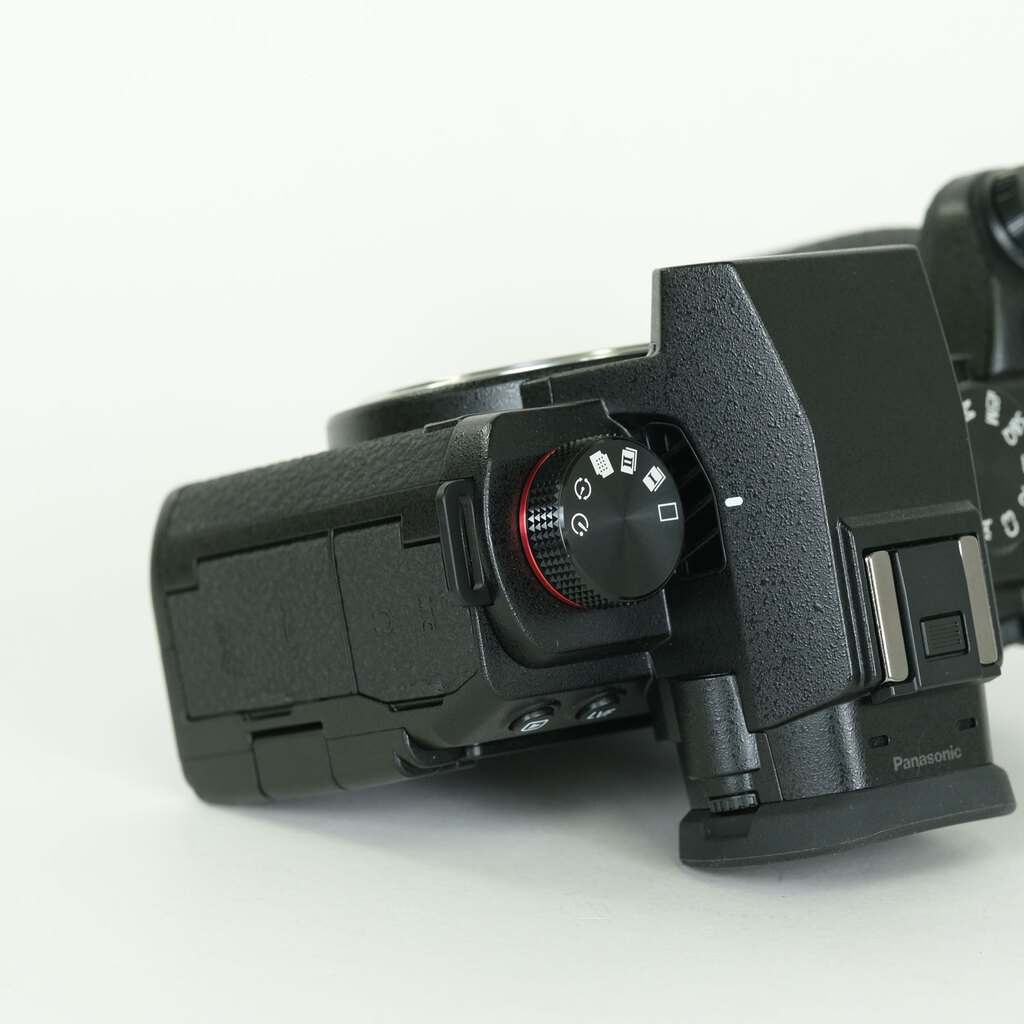 Panasonic LUMIX S5II DC-S5M2 Panasonic LUMIX S5II DC-S5M2