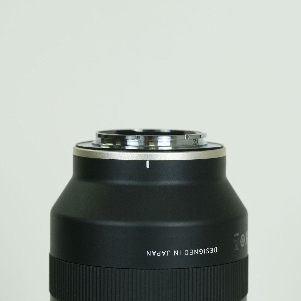 TAMRON 70-180mm F/2.8 Di III VXD (Model A056) [ ソニーE用 ]