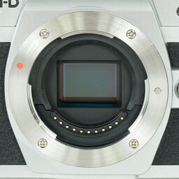 OLYMPUS OM-D E-M10 Mark IV
