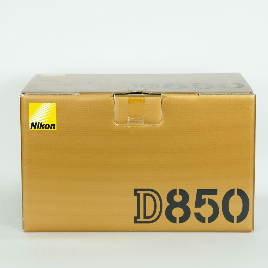 Nikon D850