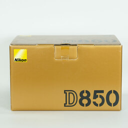 Nikon D850