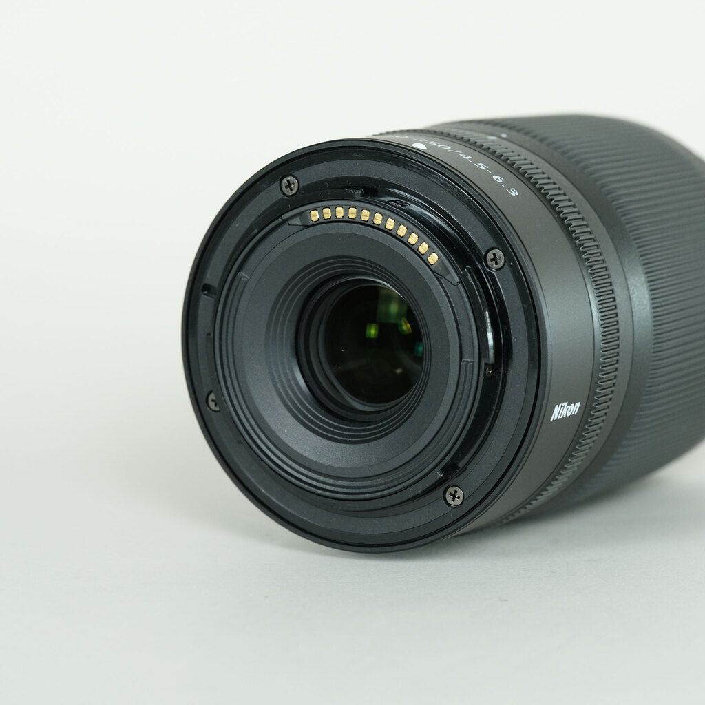 Nikon NIKKOR Z DX 50-250mm f/4.5-6.3 VR Nikon NIKKOR Z DX 50-250mm f/4.5-6.3 VR