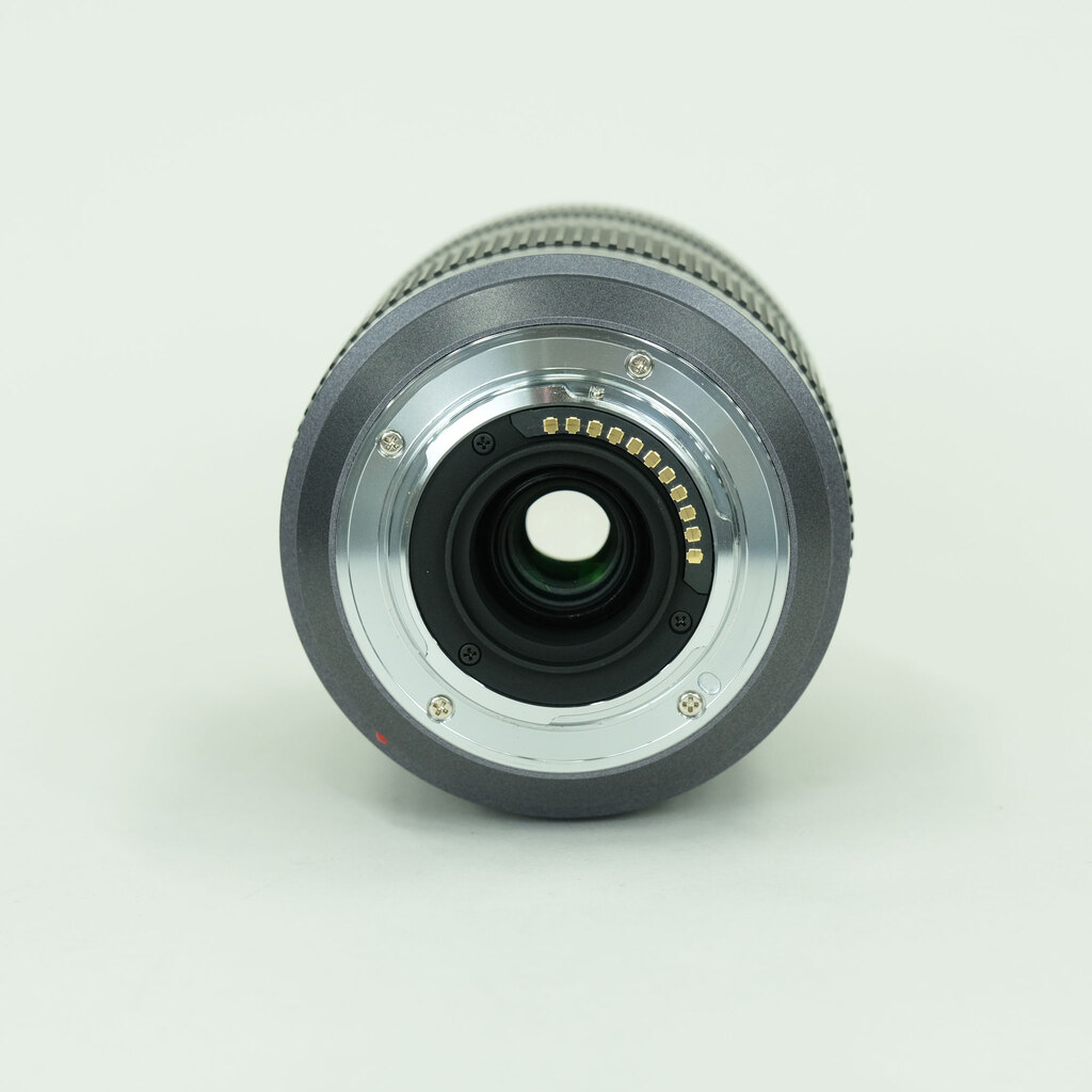 Panasonic LUMIX G VARIO 45-200mm F4.0-F5.6 MEGA O.I.S. H-FS045200 Panasonic LUMIX G VARIO 45-200mm F4.0-F5.6 MEGA O.I.S. H-FS045200