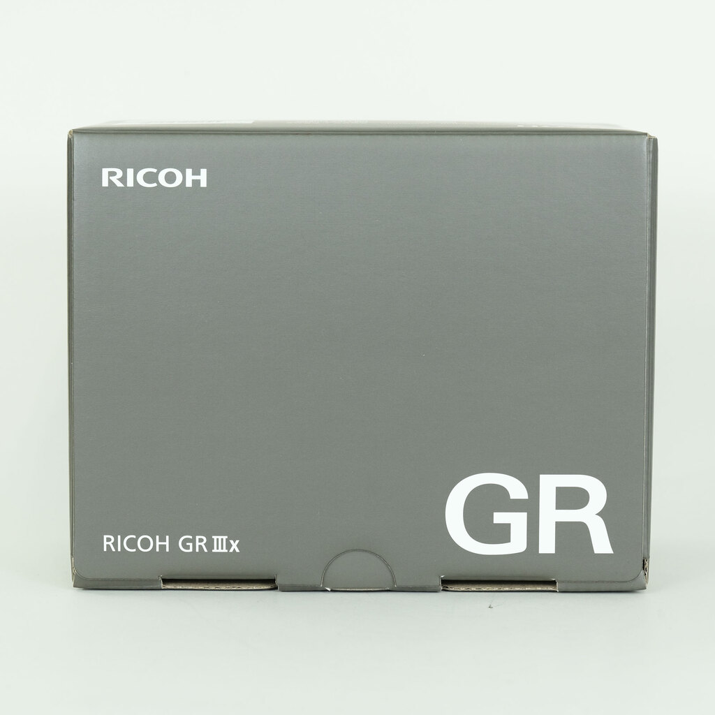 RICOH GR IIIxの出品 | ONE SCENE（ワンシーン）