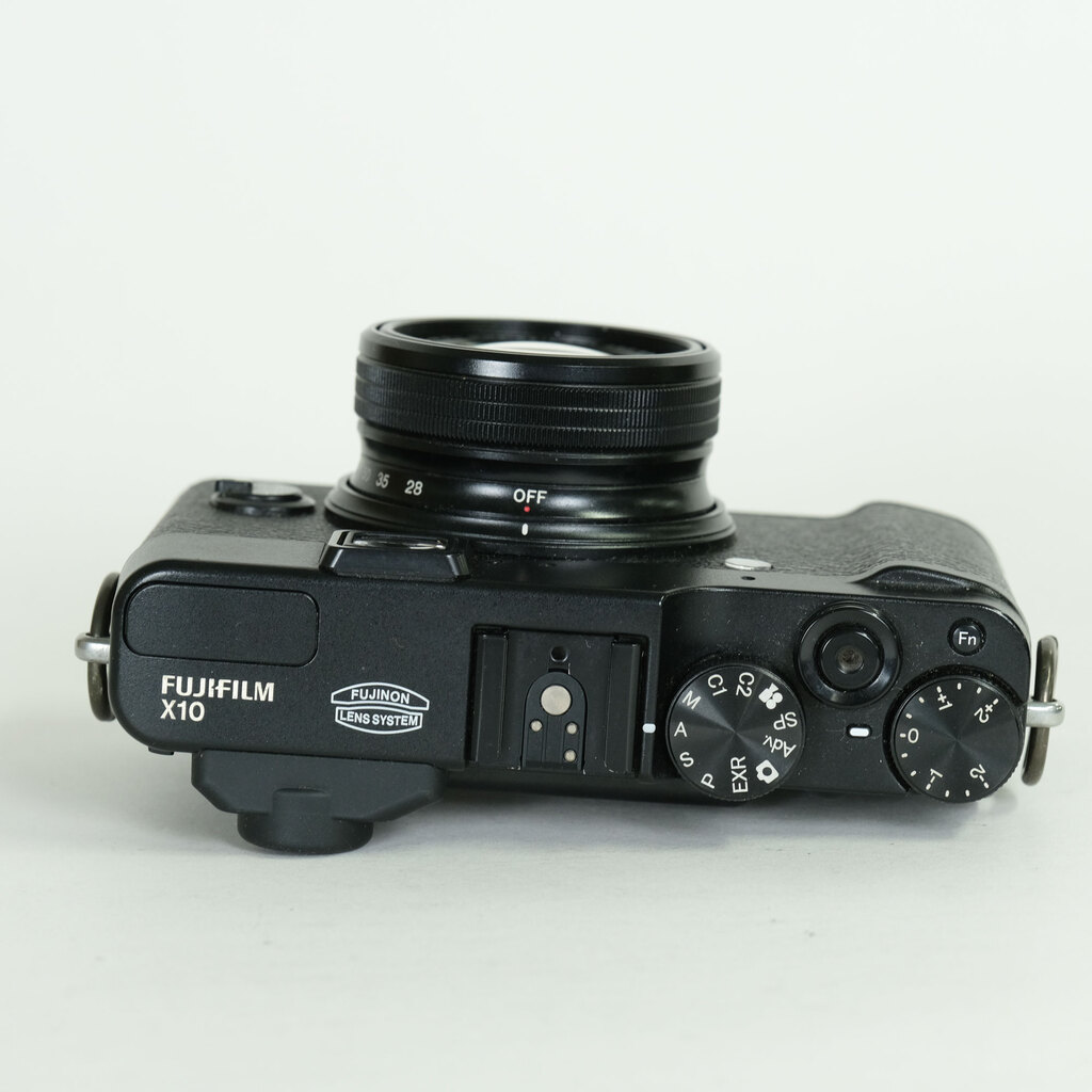 FUJIFILM X10 ブラック