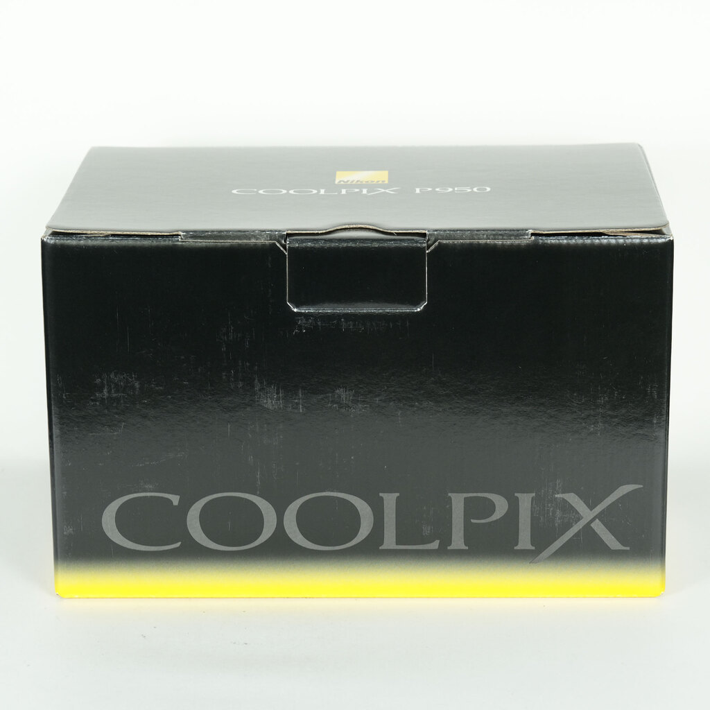 Nikon COOLPIX P950