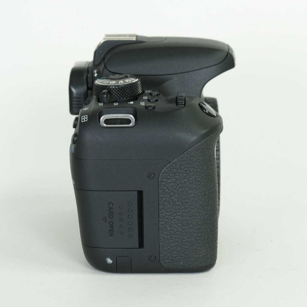 Canon EOS Kiss X9i