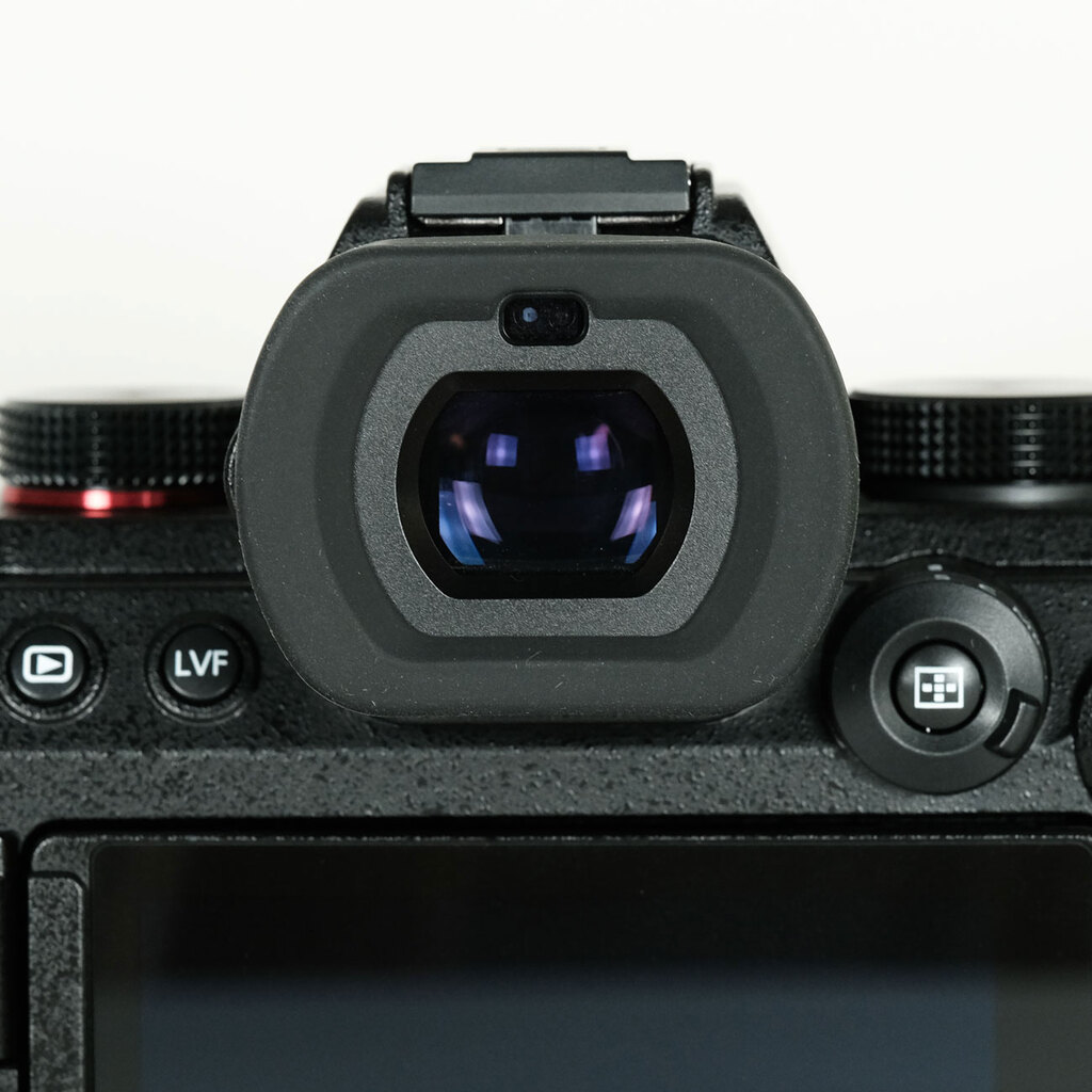 Panasonic LUMIX S5II DC-S5M2