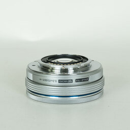 OLYMPUS M.ZUIKO DIGITAL ED 14-42mm F3.5-5.6 EZ シルバー