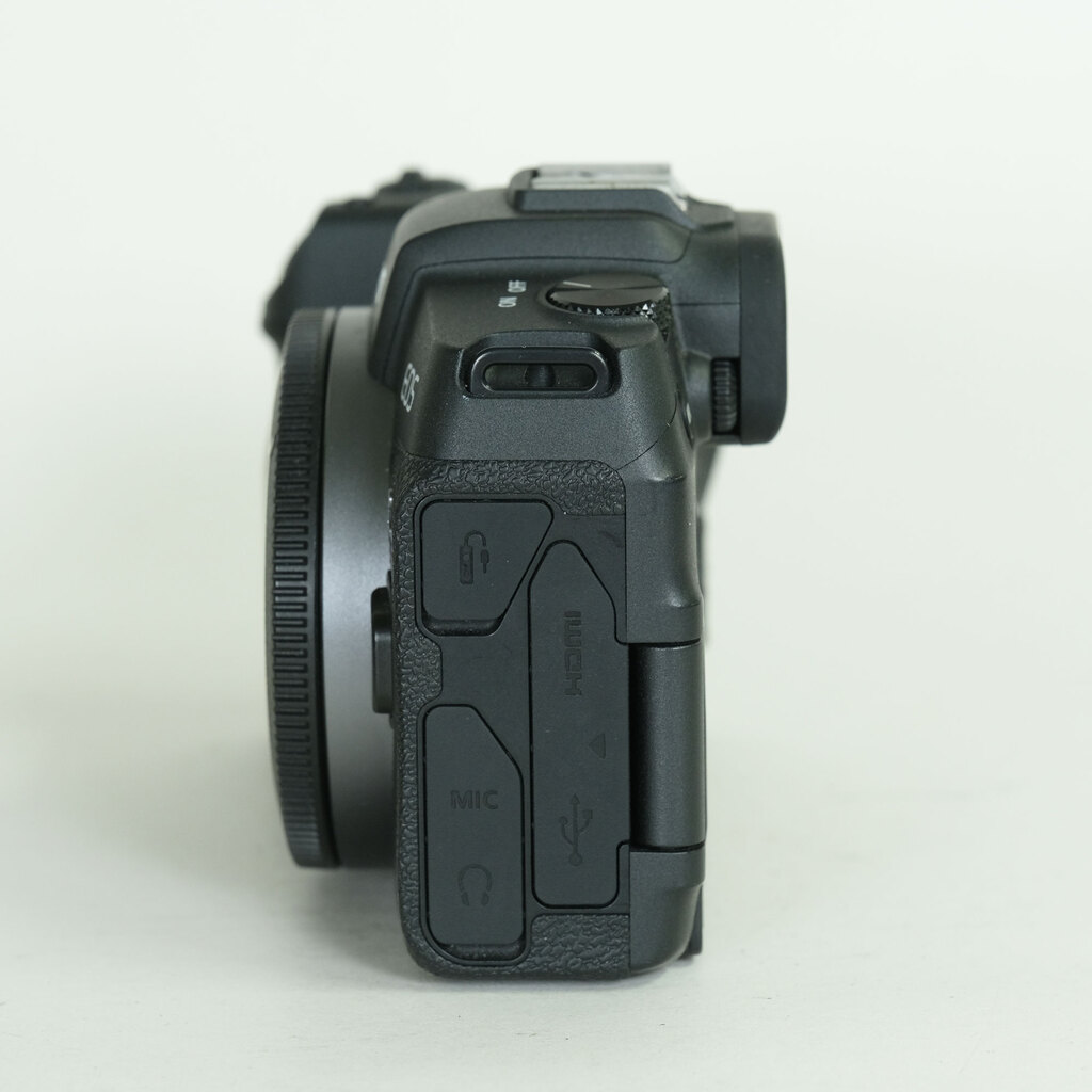 Canon EOS RP Canon EOS RP