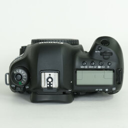 Canon EOS 5D Mark IV Canon EOS 5D Mark IV