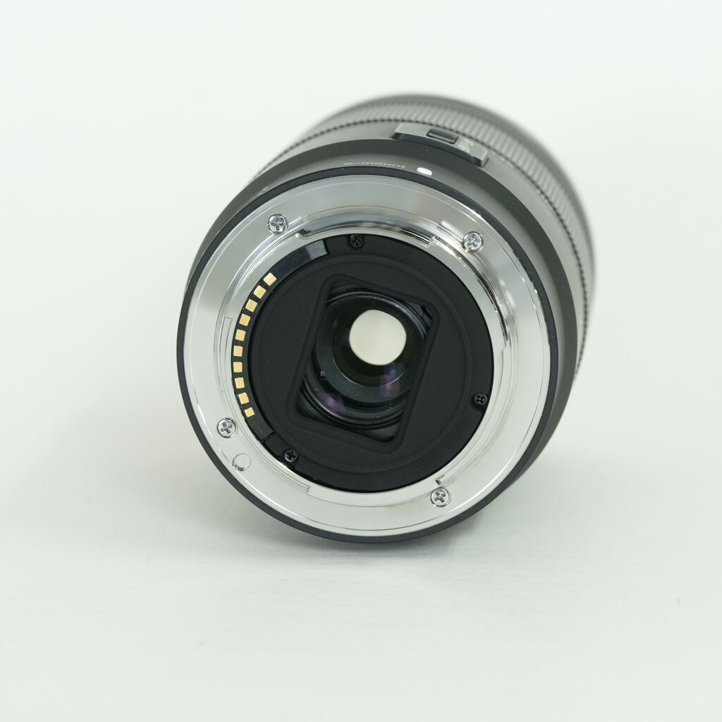 SONY E 18-135mm F3.5-5.6 OSS SEL18135