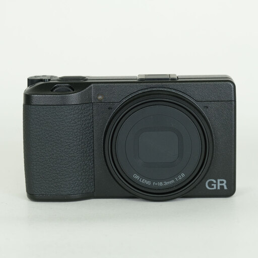 RICOH GR III