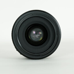 Nikon AF-S DX NIKKOR 35mm f/1.8G Nikon AF-S DX NIKKOR 35mm f/1.8G