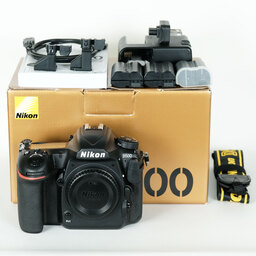 Nikon D500