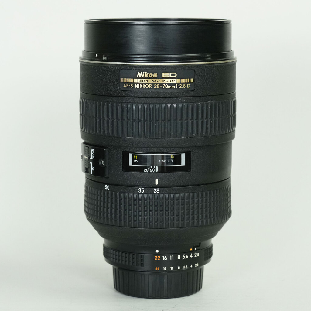 Nikon AF-S ED 28-70mm F2.8 D ブラック