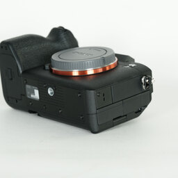 SONY α7 IV(ILCE-7M4) SONY α7 IV(ILCE-7M4)