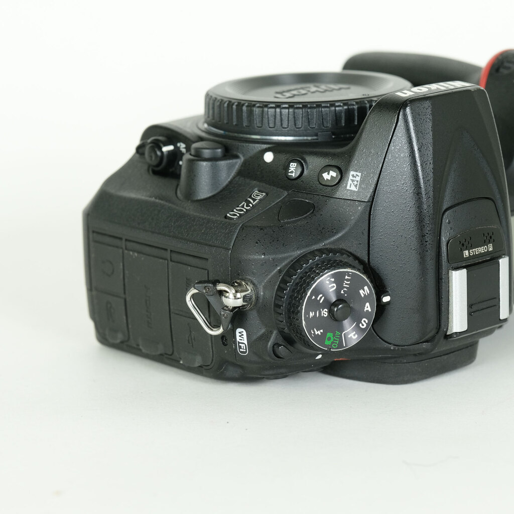 Nikon D7200