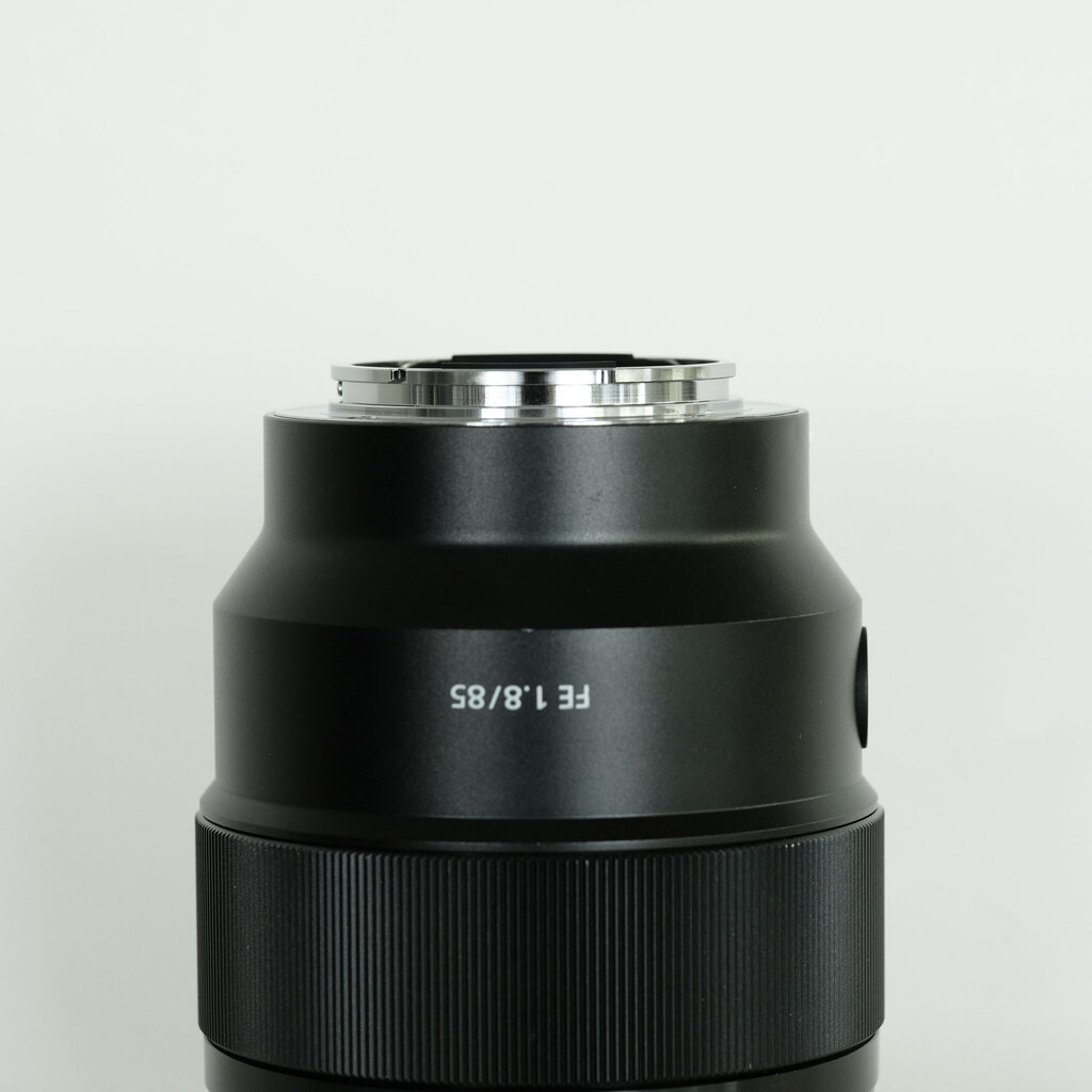SONY FE 85mm F1.8 SEL85F18