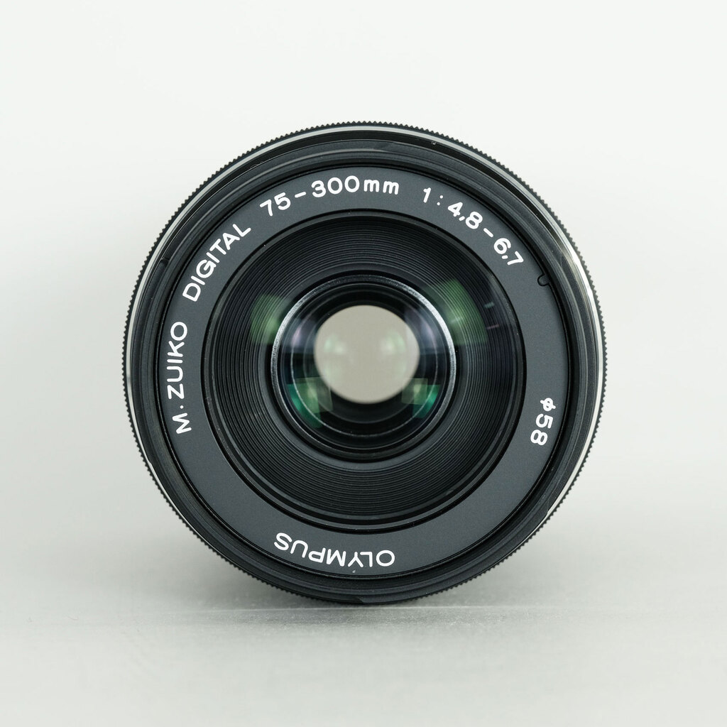 OLYMPUS M.ZUIKO DIGITAL ED 75-300mm F4.8-6.7 II