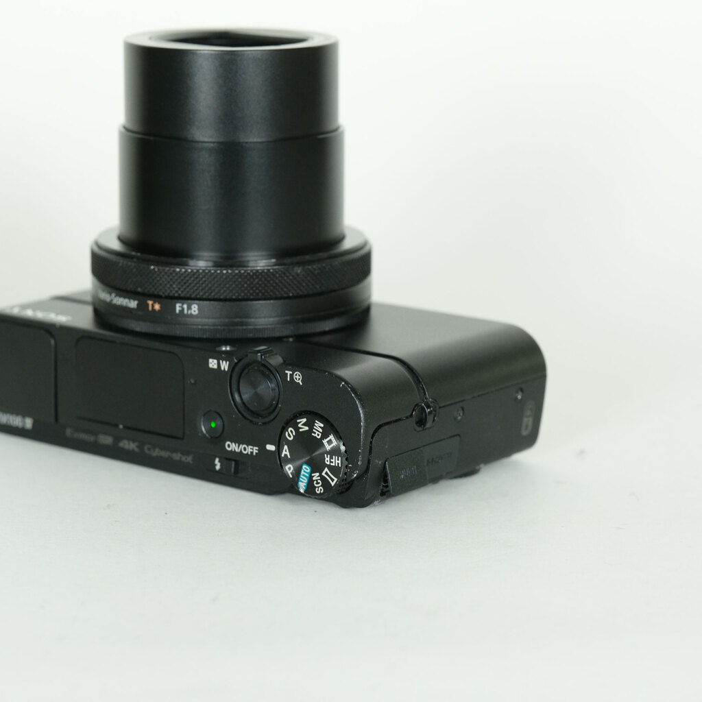SONY Cyber-shot DSC-RX100M4 SONY Cyber-shot DSC-RX100M4