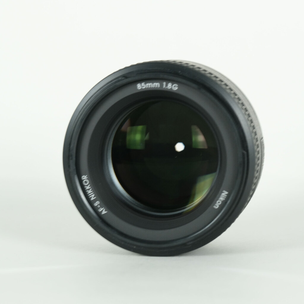 Nikon AF-S NIKKOR 85mm f/1.8Gの出品 | ONE SCENE（ワンシーン）