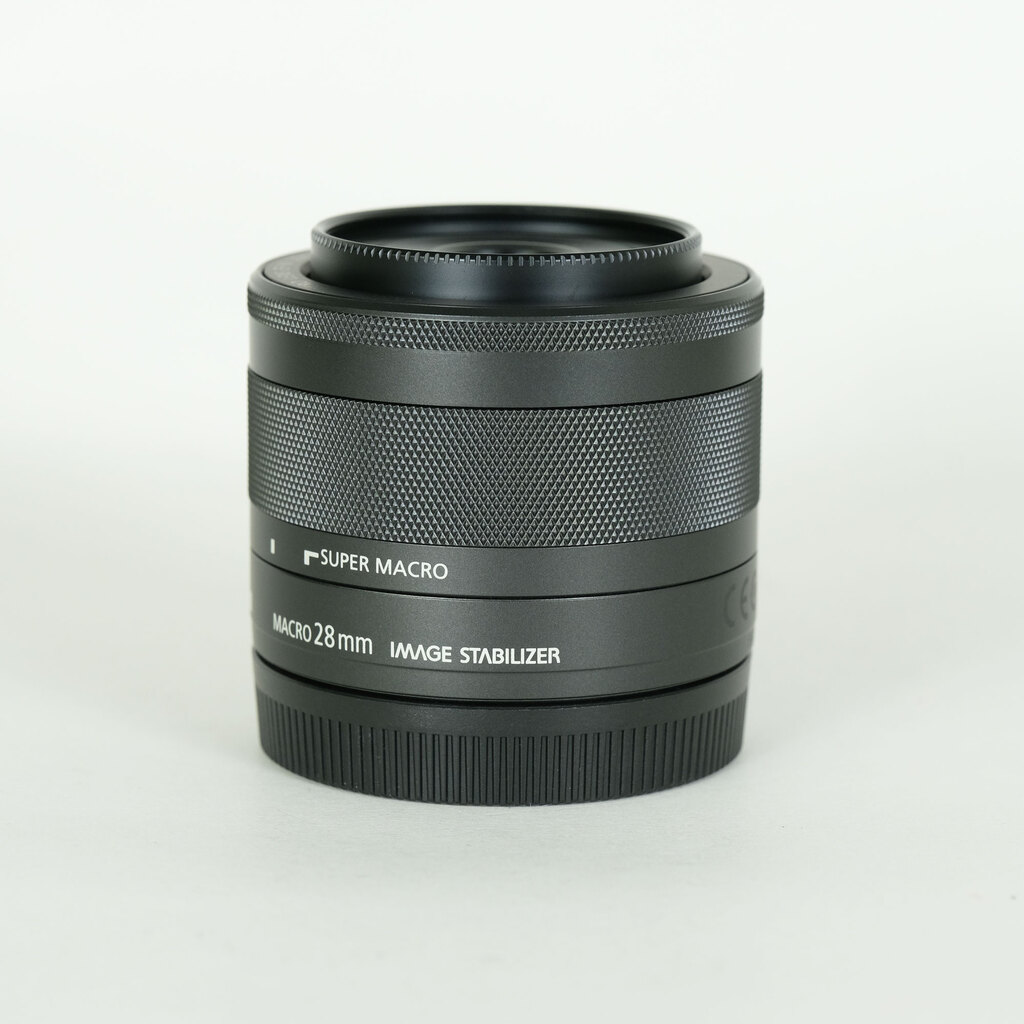Canon EF-M28mm F3.5 マクロ IS STM