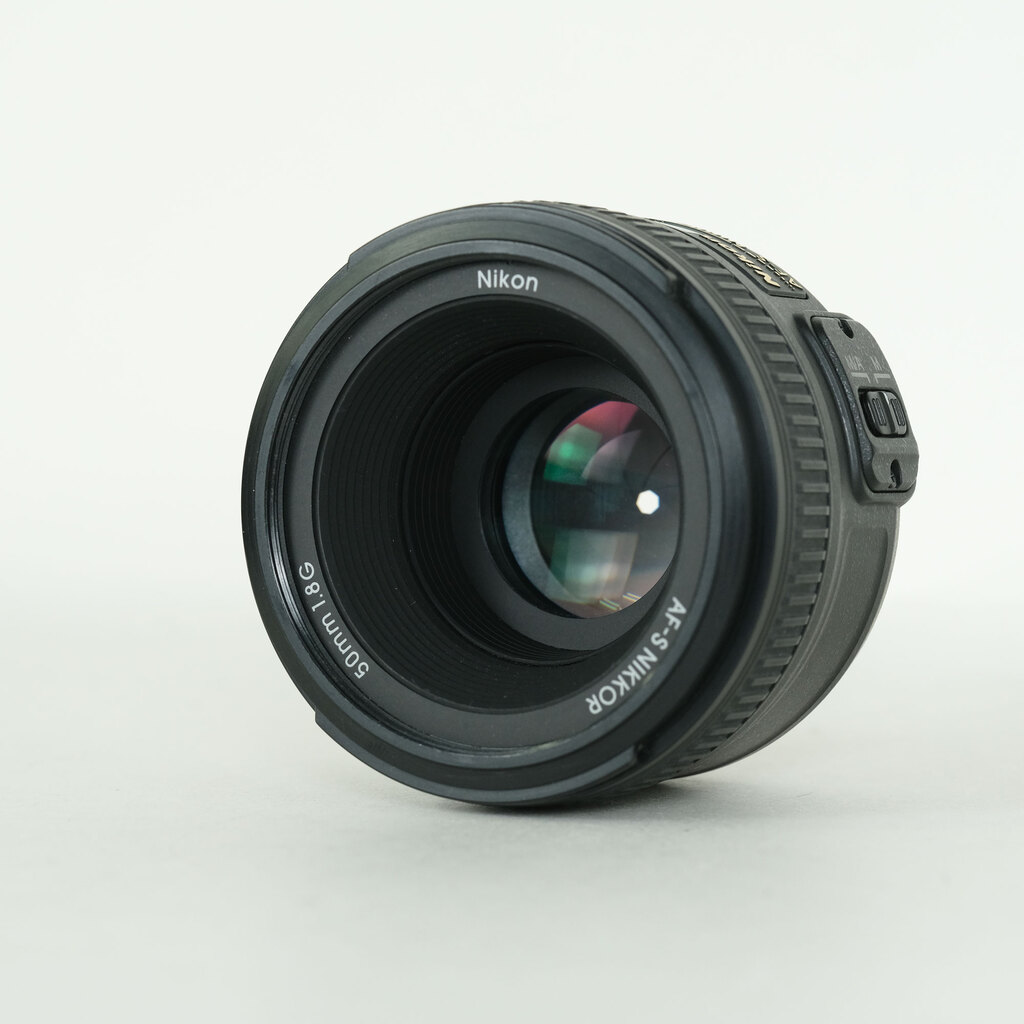 Nikon AF-S NIKKOR 50mm f/1.8G Nikon AF-S NIKKOR 50mm f/1.8G