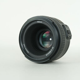 Nikon AF-S NIKKOR 50mm f/1.8G Nikon AF-S NIKKOR 50mm f/1.8G