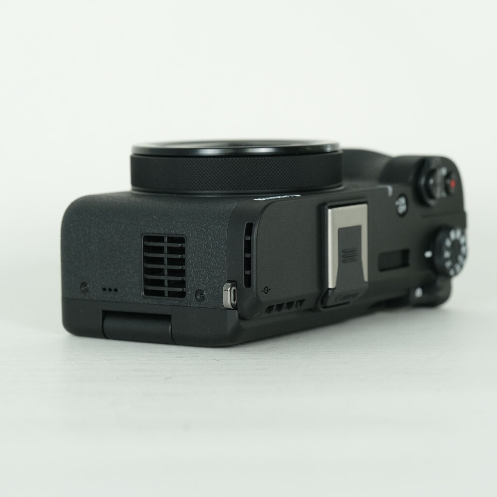 Canon PowerShot V1の出品 | ONE SCENE（ワンシーン）