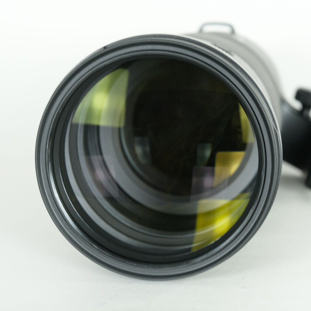 Nikon NIKKOR Z 180-600mm f/5.6-6.3 VR Nikon NIKKOR Z 180-600mm f/5.6-6.3 VR