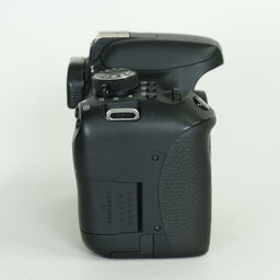 Canon EOS Kiss X8i