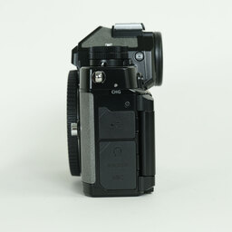 Nikon Z f プレミアムエクステリア張替済み