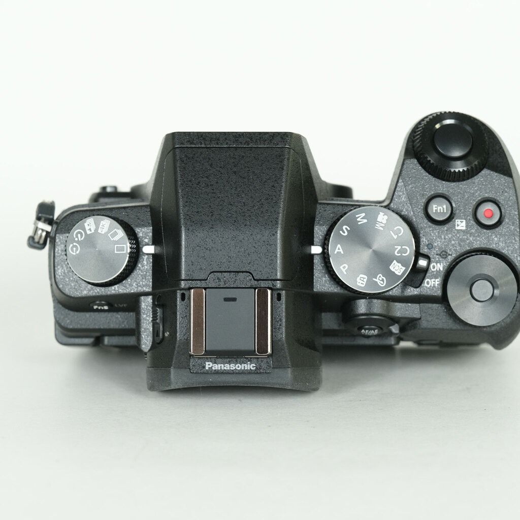 Panasonic LUMIX DMC-G8 Panasonic LUMIX DMC-G8