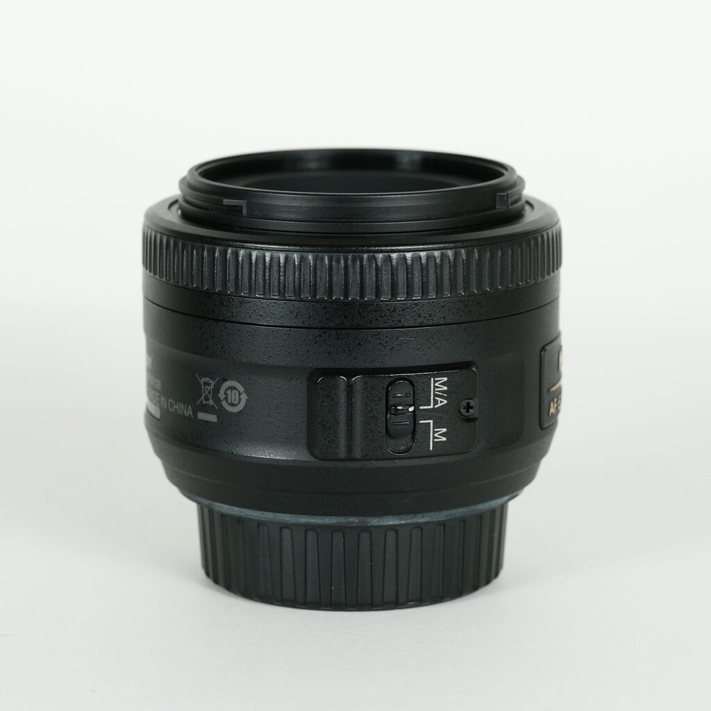 Nikon AF-S DX NIKKOR 35mm f/1.8G