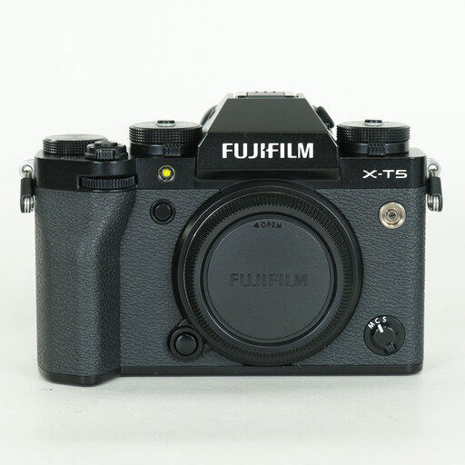 FUJIFILM X-T5