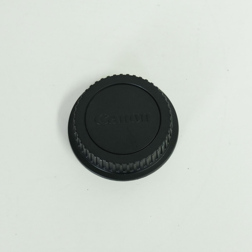 Canon EF-S18-135mm F3.5-5.6 IS USM Canon EF-S18-135mm F3.5-5.6 IS USM