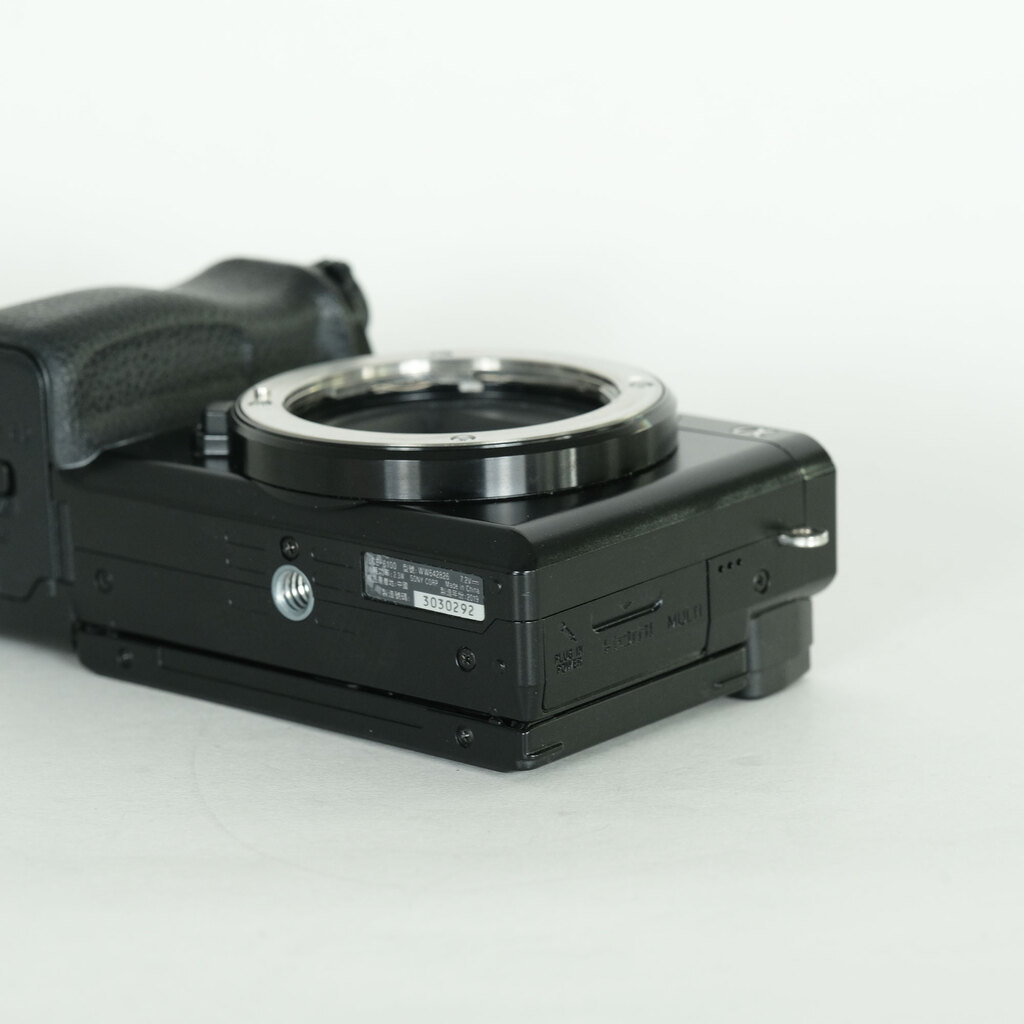 SONY α6100（ILCE-6100）