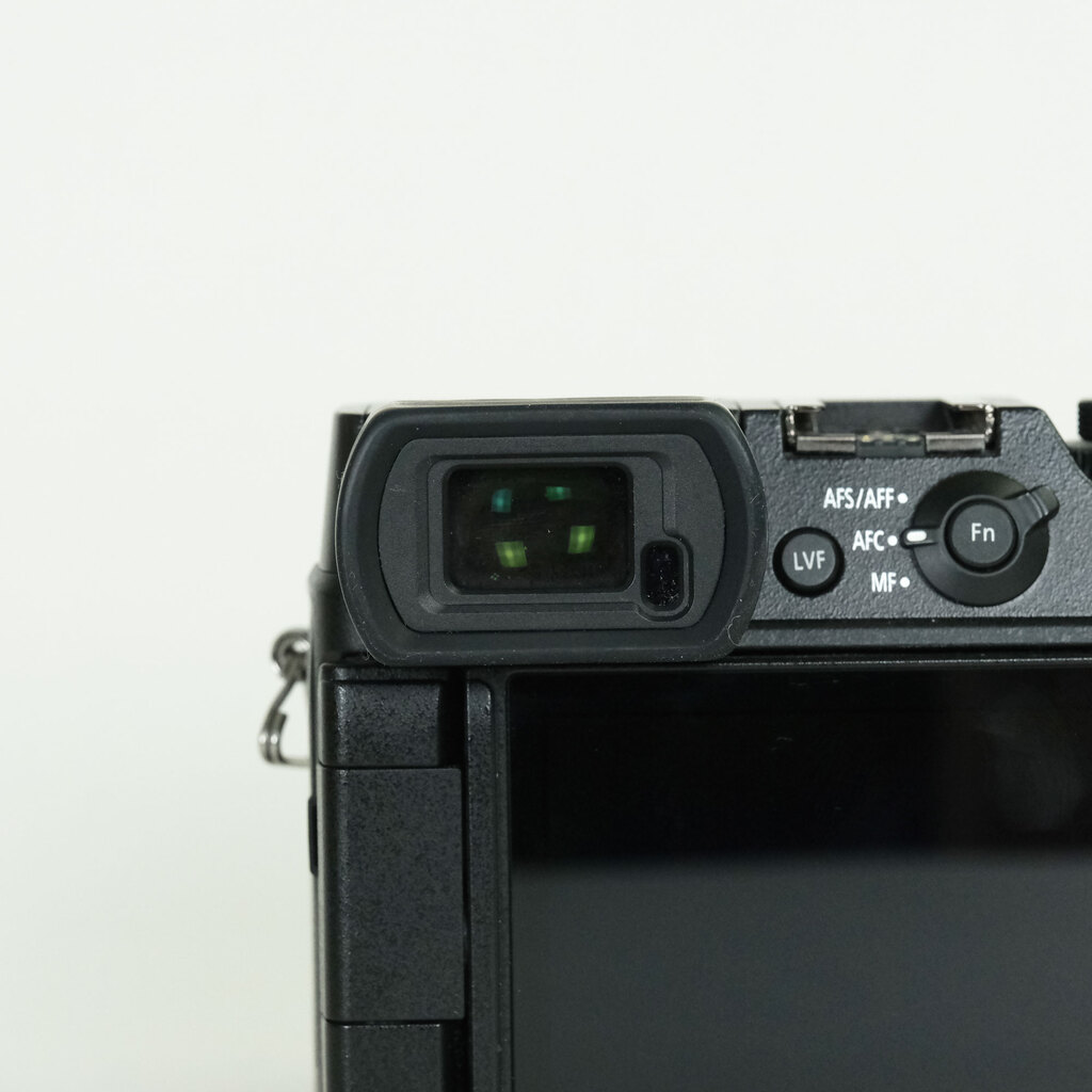 Panasonic LUMIX DMC-GX8 ボディ ブラック