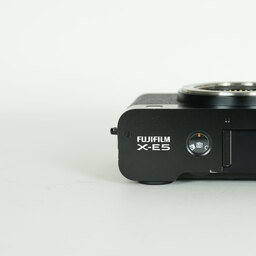 FUJIFILM X-E5